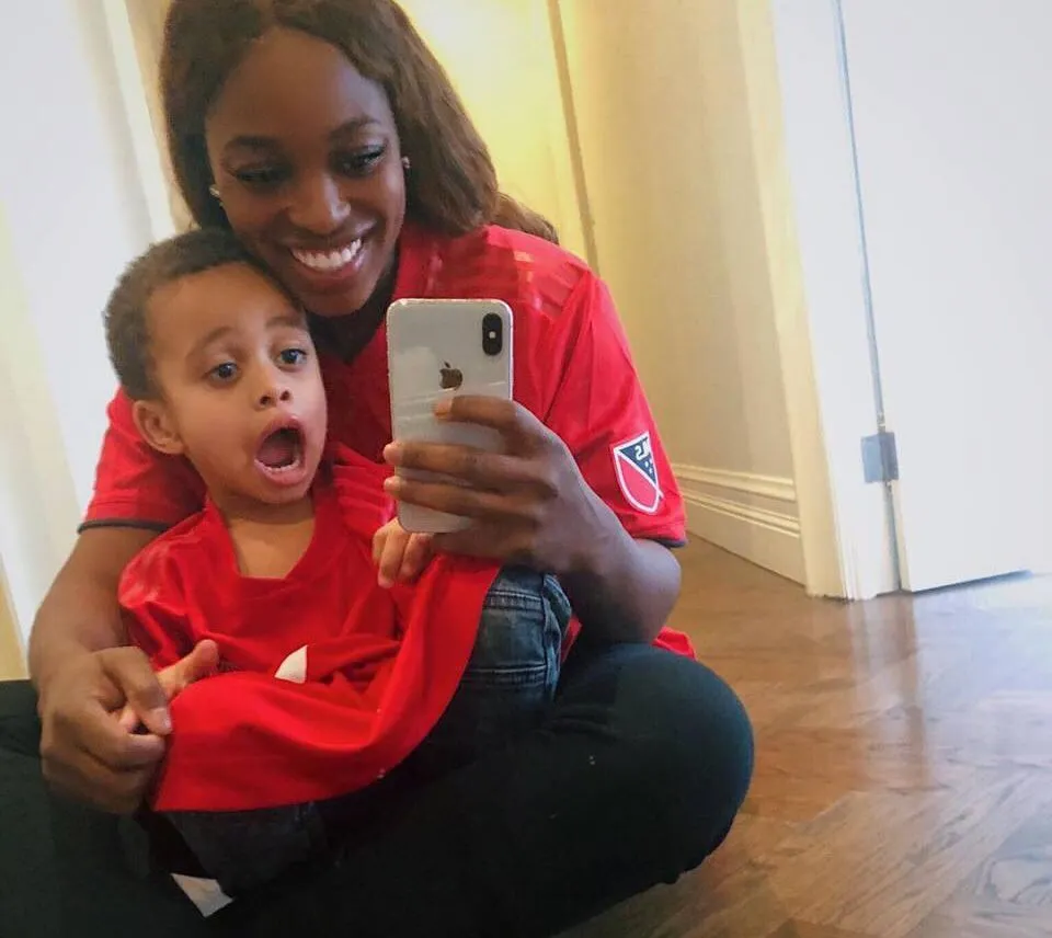  老鹰教练压力巨大！，科维托娃遭遇十二持续失利赢得满堂喝彩