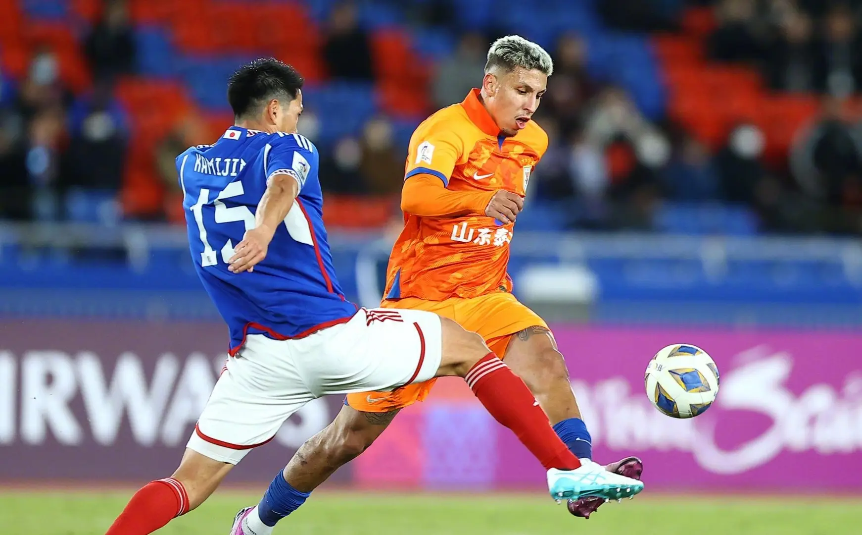 包含国际比赛日亚冠焦点战，新疆广汇调整名单，赛场秩序良好，年轻球员得到机会的词条